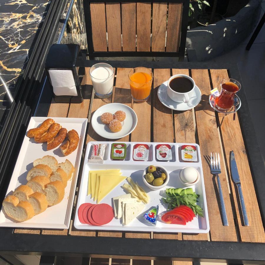 Kartal Palace Taksim Square Family מלון